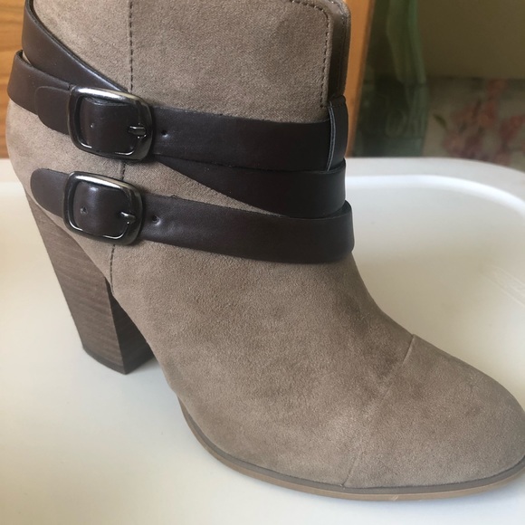 Booties - Picture 4 of 9